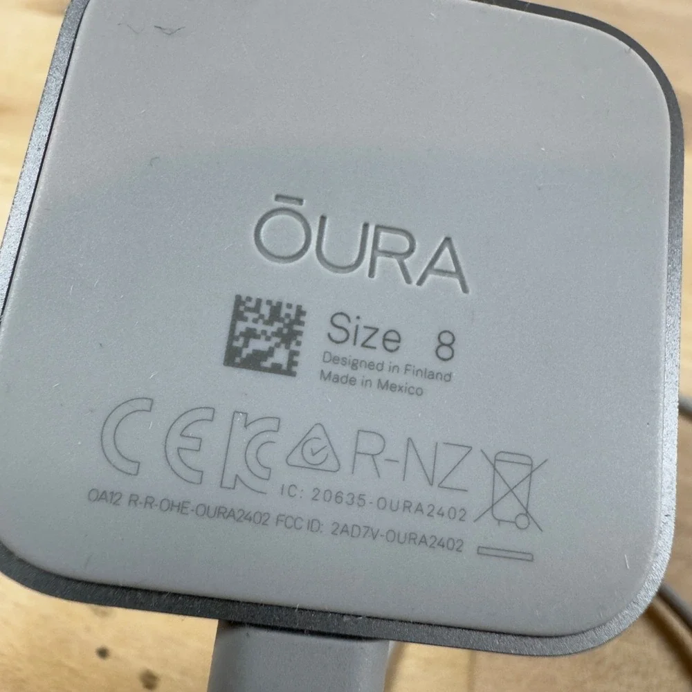 Oura Ring Gen 3 Charger Size 8 Gray Magnetic Charging Dock with USB-C Cable
